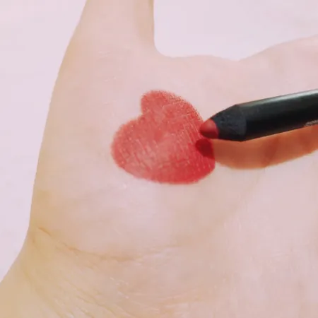 مداد لب گلدن رز مدل Dream شماره 517