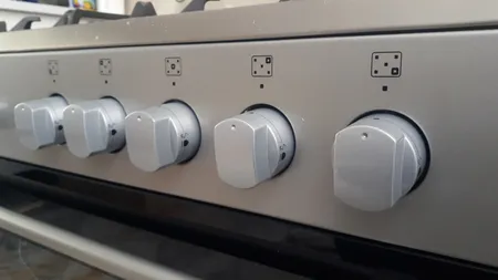 اجاق گاز اسنوا مدل SGC5-1101N Romina Series