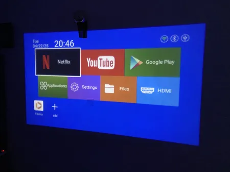 ویدئو پروژکتور مدل HY-300 Android