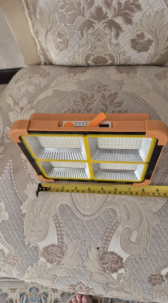 پروژکتور خورشیدی ۱۰۰ وات مدل solari