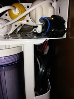 دستگاه تصفیه آب آکوا پیورست مدل RO- SW600