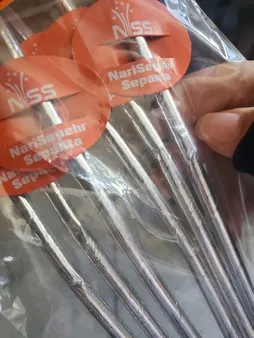 فشفشه مدل میله ای بسته 6 عددی