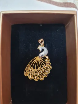 آویز گردنبند طلا 18 عیار زنانه طلای مستجابی مدل طاووس کد 2602