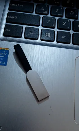 فلش مموری وریتی مدل v815 ظرفیت 16 گیگابایت