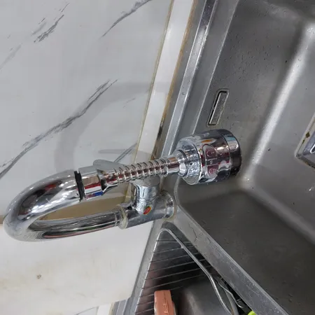 سر شیر آب ققنوس مدل LUX