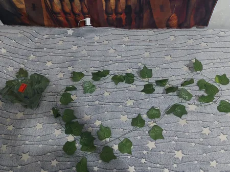 گل مصنوعی مدل ریسه برگ طرح انگور کد PAL-3030