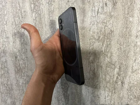 گوشی موبایل ناتینگ مدل Phone 1 دو سیم کارت ظرفیت 256 گیگابایت و رم 8 گیگابایت