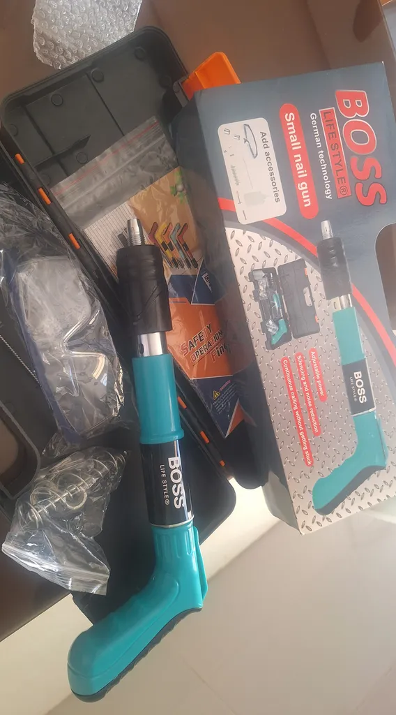 میخ کوب باس مدل 001 مجموعه 13 عددی