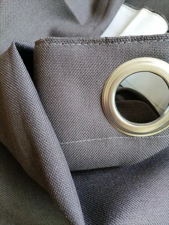 پرده نوین پرده خورشید مدل مخمل شانل کد NU351 سایز 280x140 سانتی متر