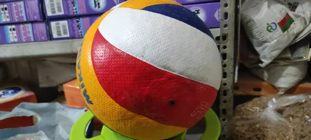 توپ والیبال مدل V200W