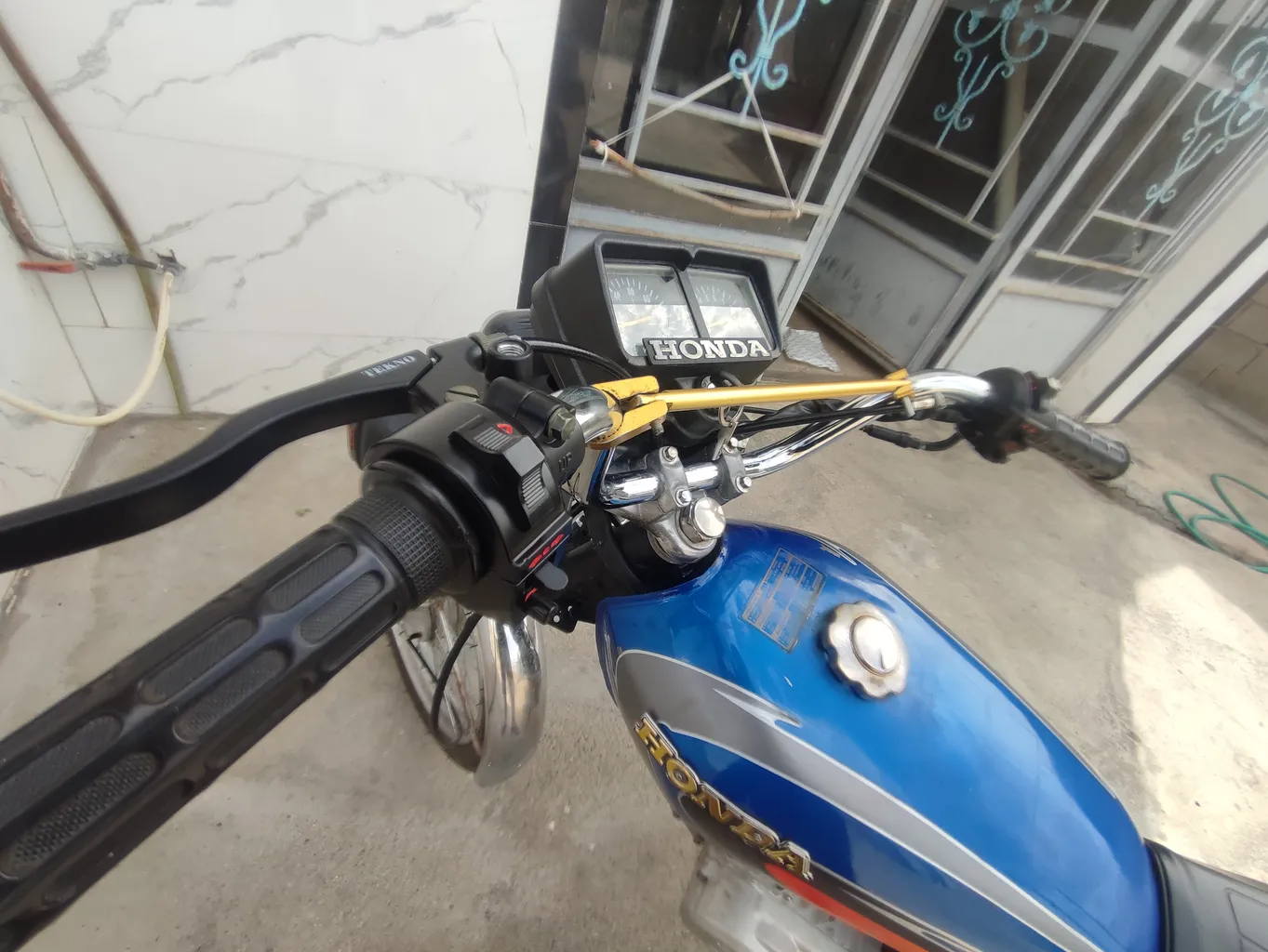 قلوه چراغ موتور سیکلت اونو مدل 54 مناسب برای هوندا 125 بسته 2 عددی