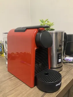 اسپرسوساز نسپرسو مدل Essenza Mini Magimix