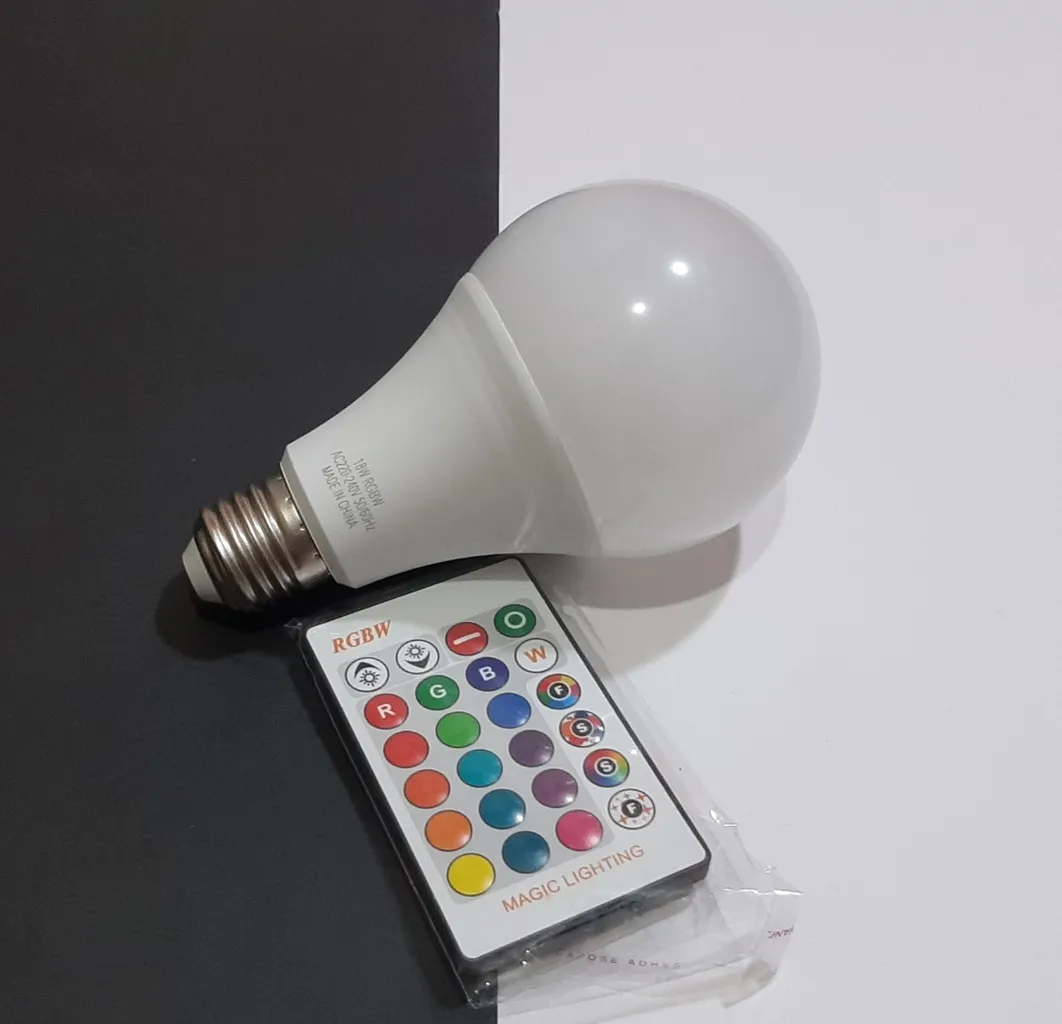 لامپ ال ای دی 18 وات مدل RGB پایه E27