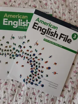 کتاب American English File 3rd 3 اثر جمعی از نویسندگان انتشارات هدف نوین