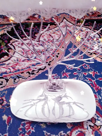 استند جواهرات طرح گوزن مدل Lyu