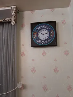 ساعت دیواری لوح هنر طرح ای در درون جانم کد 176