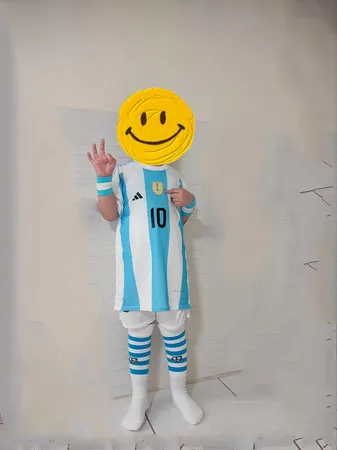 ست پنج تکه لباس ورزشی پسرانه طرح تیم ملی آرژانتین مدل مسی 2023