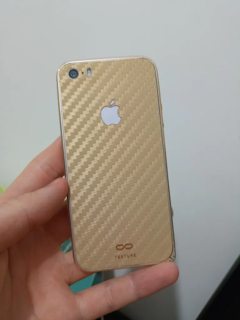 برچسب پوششی ماهوت مدل Carbon-fiber Texture مناسب برای گوشی iPhone 5S-SE