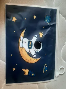 تجریه خرید پوشه مدل زیپ دار طرح فضانورد کد A5-2