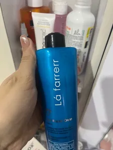 تجریه خرید کرم ترمیم کننده بدون آبکشی مو لافارر مدل 01 مناسب برای موهای آسیب دیده حجم 250 میلی لیتر