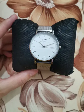 ساعت مچی عقربه ای زنانه مدل W 722 - FE-NO-SE