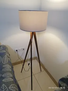 تجریه خرید آباژور ایستاده مدل سه پایه عصایی 1000