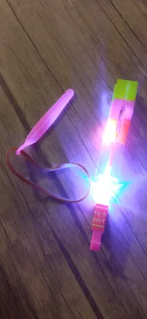 اسباب بازی پرنده مدل Light To The Moon