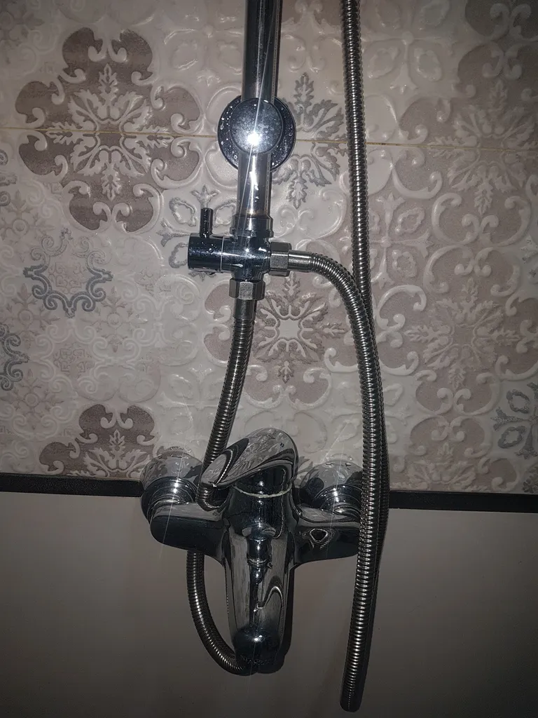 علم دوش حمام پاپیروس مدل یونیورست کوهانی شامادورا