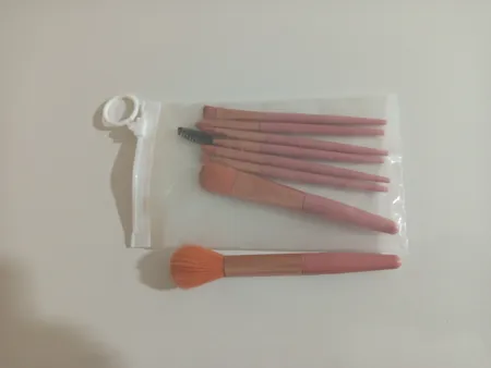 برس آرایشی مدل نئونی کد a-700 مجموعه 8 عددی