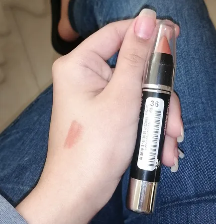 رژ لب مدادی میلوس شماره 36