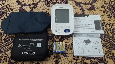 فشارسنج دیجیتال بازویی امرن مدل M3