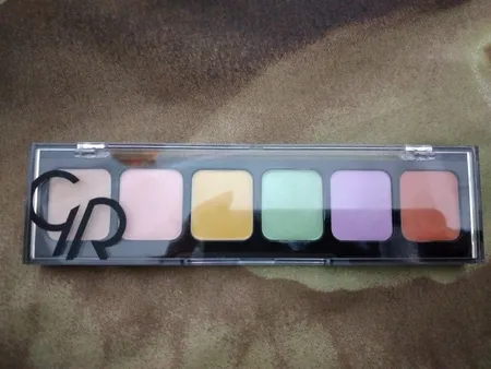 پالت کانسیلر گلدن رز مدل correct & conceal