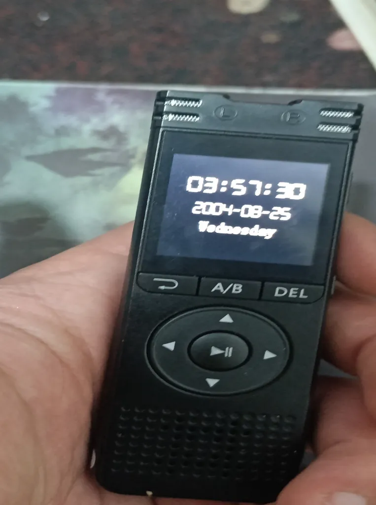 ضبط کننده دیجیتالی صدا آیریور مدل X07 32GB