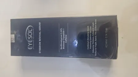 سرم تقویت کننده ابرو آیسول مدل Caffeine حجم 4.2 میلی لیتر