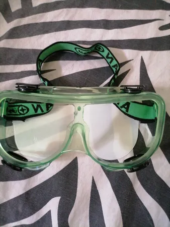 عینک ایمنی اخوان مدل ZHL8787