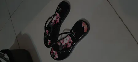 دمپایی لاانگشتی زنانه پاپا مدل BK.2651