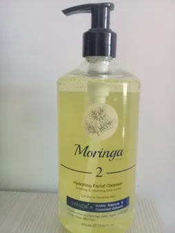 ژل شست‌وشوی صورت مورینگا امو مدل 02 مناسب برای پوست حساس حجم 400 میلی‌لیتر