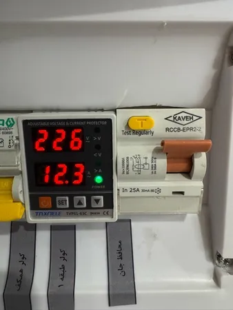 محافظ ولتاژ تکسنله مدل TVPS1-63C