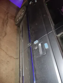 برچسب آبی سپر و زه بغل درب خودرو قطعه سازان کبیر مدل CHS-PARS20M-30572 مناسب برای پژو پارس