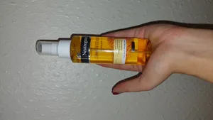 تجریه خرید تونر پوست نوتروژینا مدل زردچوبه حجم 125 میلی لیتر