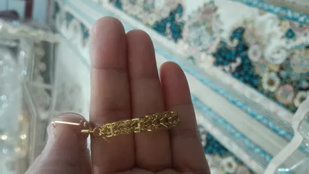 گوشواره عصایی طلا 18 عیار زنانه طلای مستجابی مدل لیزر کات کد 03