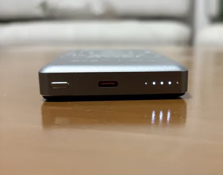 پاوربانک اوی طرح مگ سیف مدل PA-31 20W ظرفیت 10000 میلی آمپر ساعت