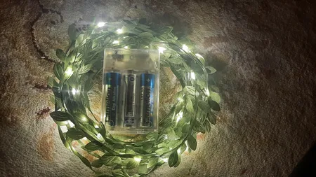 ریسه ال ای دی طرح برگ طول 5 متر