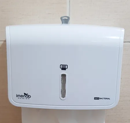 پایه رول دستمال کاغذی ایمن آب مدل ورونا کد ۰۰۱