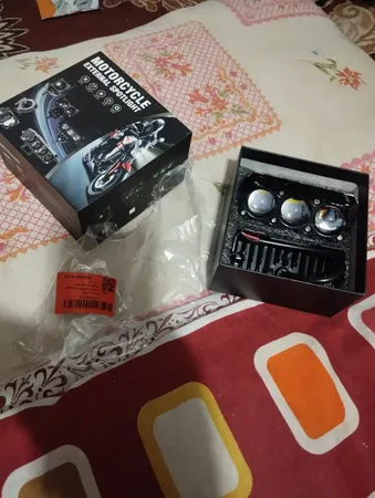 پروژکتور آفرودی موتور سیکلت و خودرو مدل 3 لنز بسته 2 عددی