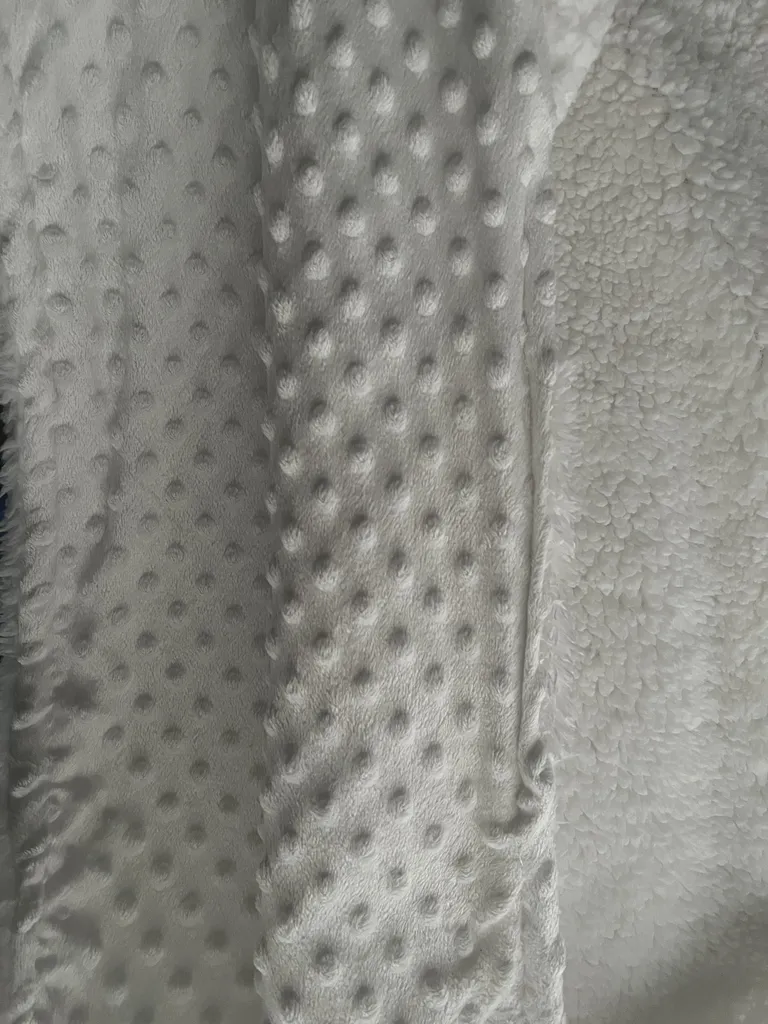 پتوی نوزاد مدل Bubble کد Milky 01 سایز 80x70 سانتی متر