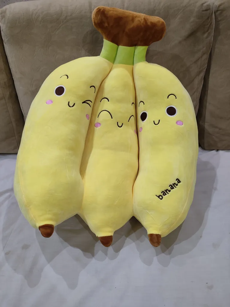 عروسک طرح موز خوشه ای بالشتی ارتفاع 60 سانتی متر