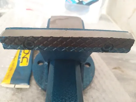 گیره رومیزی ایران صنعت مدل 120 کد VA1000-401