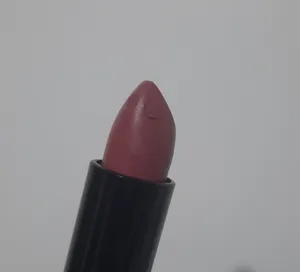 تجریه خرید رژ لب جامد گلدن رز شماره 02