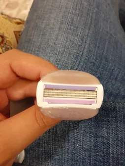 تیغ یدک ژیلت مدل Venus Comfortglide بسته ‏4 عددی